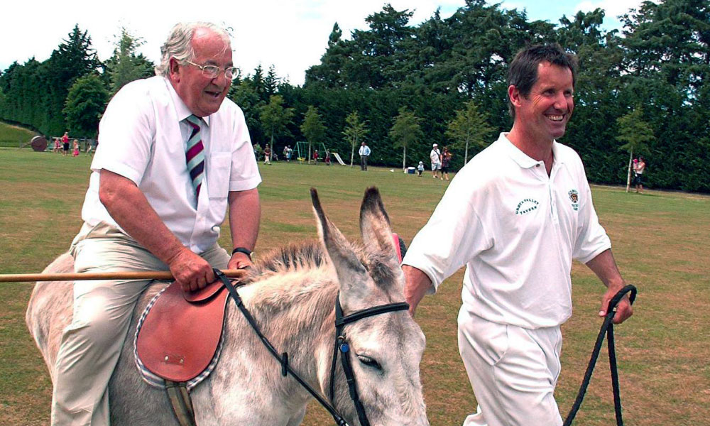 Robbie Deans announced as new Willows President